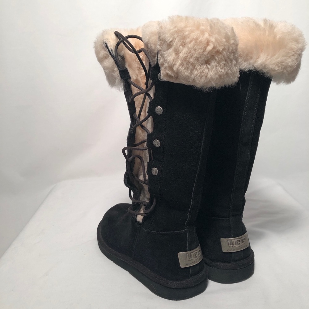 UGG NWOT Black and Cream Lace winter boots size 5 - Picture 2 of 6